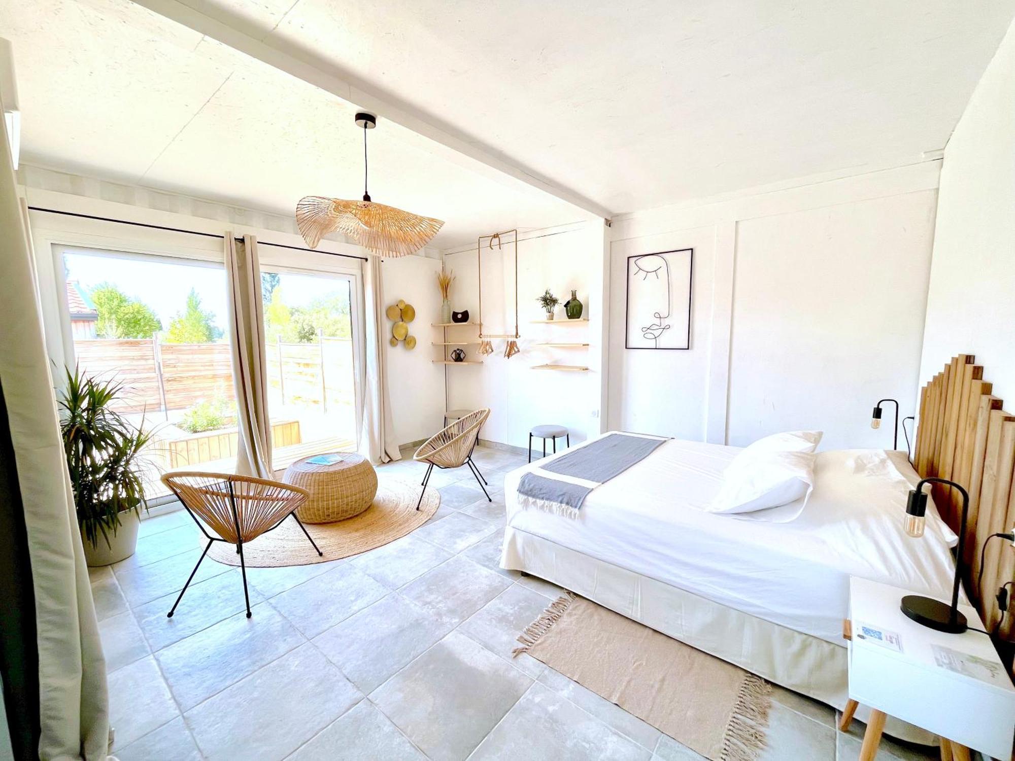 Nuiki Lodges - Chambres D'Hotes Montsegur-sur-Lauzon Экстерьер фото